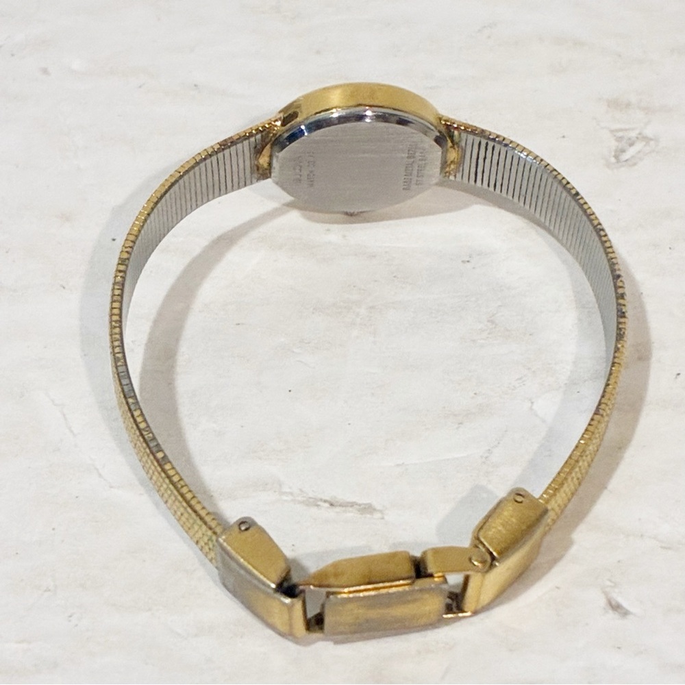 Vintage Caravelle Bulova Watch Ladies 1986 Petite Integrated Bracelet - Picture 4 of 5